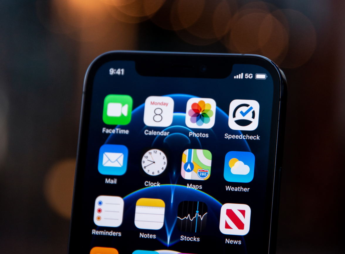 卢氏苹果手机维修分享为什么 iPhone 12 在冬季会自动关机 